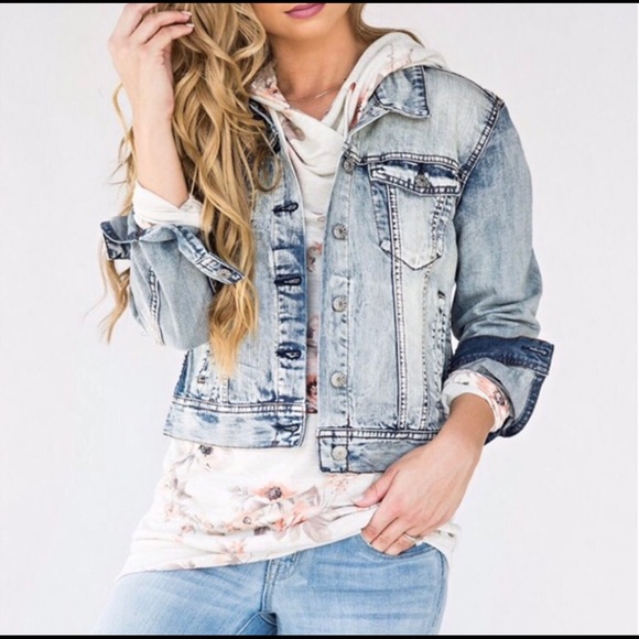 PASTEL FLORAL HOODIE one large left - Picture 2 of 8